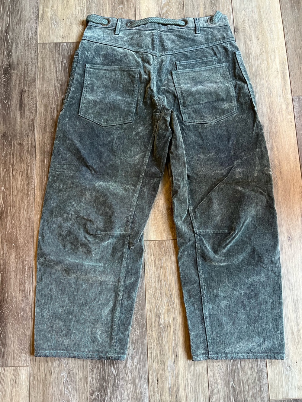 We The Free Moxie Flocked Velvet Barrel Jeans In Mountain Green NWT Size 29 - Picture 2 of 5